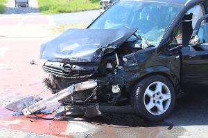 Fünf Personen wurden bei dem Unfall verletzt.