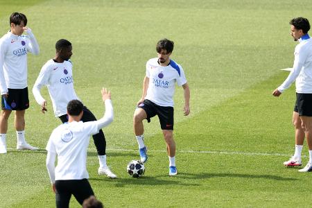 PSG mit Vitinha und Hakimi