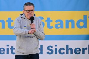Der CDU-Politiker Roderich Kiesewetter fordert immer wieder eine neue größere Unterstützung für die Ukraine in ihrem Kampf gegen den russischen Angriffskrieg. (Archivbild)