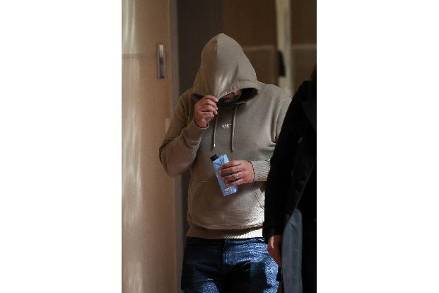 Die Befragung des Zeugen ist noch nicht abgeschlossen. 