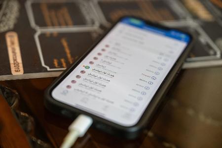 Die Internet-Sperre im Iran stellt viele Menschen und Unternehmen vor große Probleme.