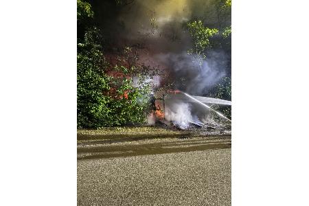 Feuer Gartenlaube Kastanienweg