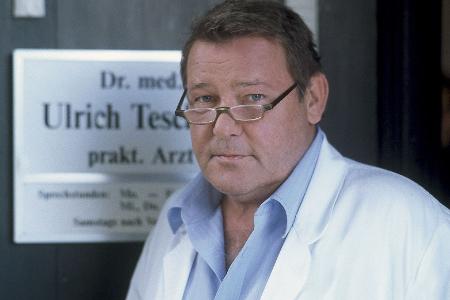 Dr. Ulrich Teschner (Walter Plathe)