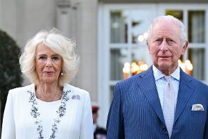 Königin Camilla und König Charles: Mit leichtem Jetlag zur Gartenparty