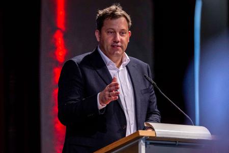 Lars Klingbeil hat in Bielefeld bestätigt, dass es bei Gesprächen mit der CDU sehr laut wurde. 