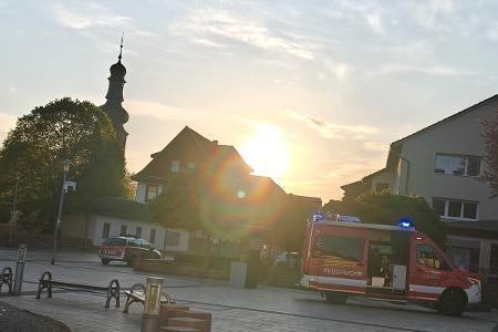 Einsatz von Feuerwehr, Polizei und DRK am frühen Morgen