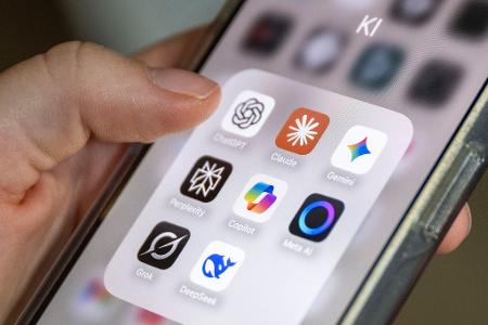 Die Mehrheit der Menschen in Deutschland benutzt mehr oder weniger regelmäßig Anwendungen der Künstlichen Intelligenz. (Symbolbild)