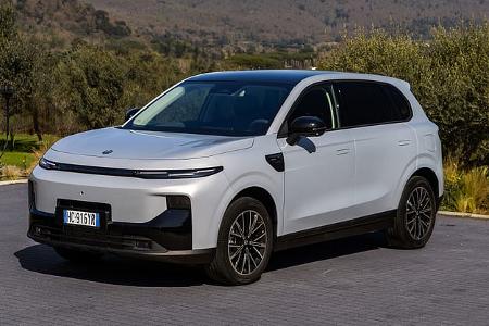 Leapmotor B10 Hybrid EV 