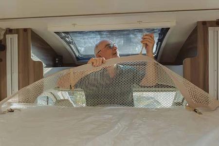 Hubbett, Sicherungsnetz, Mann