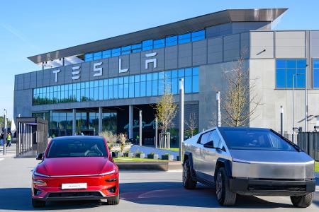 Der US-Elektroautobauer Tesla hat den Krankenstand in der Fabrik in Grünheide bei Berlin reduziert. (Archivbild)
