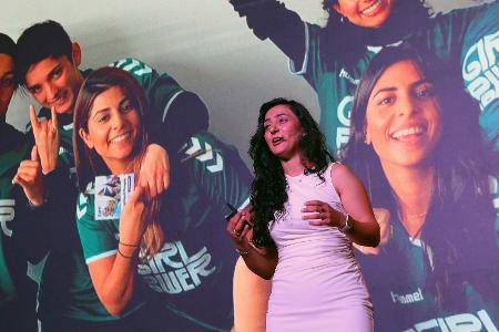 Afghanisches Frauenteam gibt Comeback nach acht Jahren