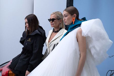 Yolanda Hadid + Bella Hadid + Gigi Hadid