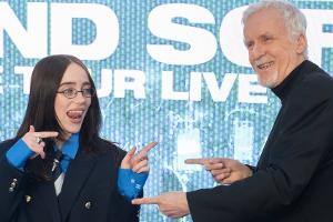 Billie Eilish feiert Premiere ihres 3D-Konzertfilms mit James Cameron