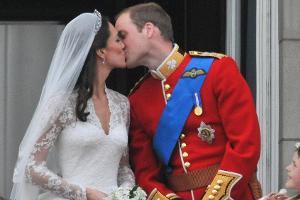 William und Kate feiern 15. Hochzeitstag mit neuem Familienfoto