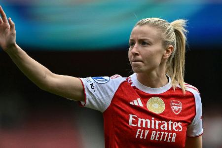 Arsenal verlängert mit England-Kapitänin Williamson