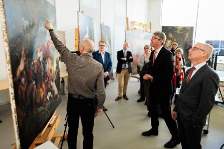 Weimer informierte sich bei einem Besuch der Stiftung Preußische Schlösser und Gärten.
