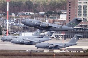 Die US-Airbase in Ramstein ist die zentrale Luftdrehscheibe für Europa und den Nahen Osten. (Archivbild)