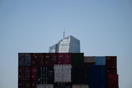 Die EZB muss aufpassen, dass sie mit Zinserhöhungen nicht die Konjunktur abwürgt. 