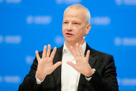 BASF-Chef Markus Kamieth arbeitet an Veränderungen im Konzern. (Archivbild)