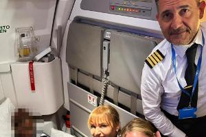 Auf dem Flug aus dem Senegal nach Italien hat eine Passagierin ein Kind zur Welt gebracht. (Foto: Handout)