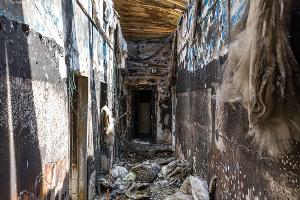 In den Jahren 2024 und 2025 sollen mutmaßliche Mitglieder einer rechtsterroristischen Gruppe mehrere Anschläge verübt haben, unter anderem auf ein Kulturhaus in Altdöbern. (Archivbild)