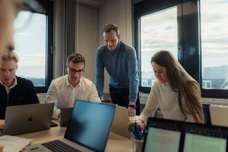 Am Puls mit Florian Neuhann - Frisst die KI unsere Jobs?