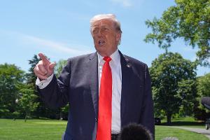 Trump zeigt sich im Ringen um ein Ende des Iran-Kriegs nicht zufrieden mit den Vorstößen aus Teheran. 