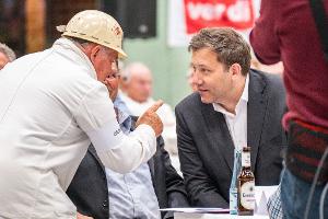 SPD-Chef Lars Klingbeil hat schon einige Ideen, wie die Steuerreform aussehen könnte. (Archivbild)