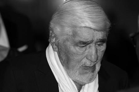 Familie und Freunde nehmen Abschied von Mario Adorf