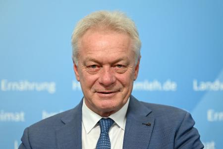 Agrarminister Rainer sieht Chancen für Bauern bei steigender Bio-Nachfrage. (Archivbild)