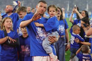 Bundesliga mit Schalke? Dzeko "will nicht aufhören"