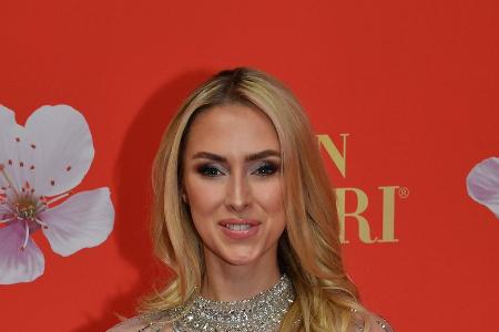 Sie teilt erstes Babyfoto: Promis feiern mit Vivien Wulf