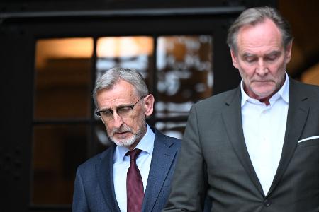 Innenminister und Oberbürgermeister zeigen sich tief bestürzt. 