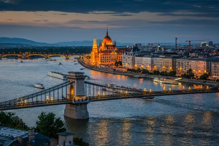 Széchenyi-Kettenbrücke, Ungarn