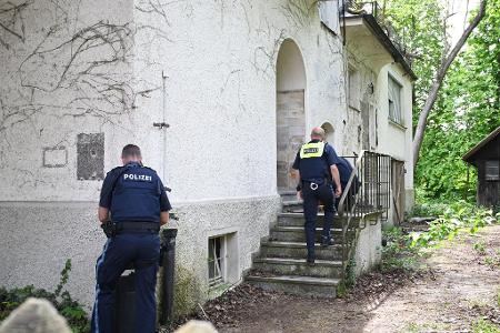 Die Leiche war in einem leerstehenden Gebäude entdeckt worden. 