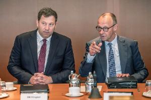 "Business as usual" in der Kabinettssitzung. Aber eine kleine Ansprache zum Jahrestag gab es dann doch.
