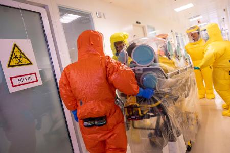 Auf einer Sonderisolierstation können hochinfektiöse Patienten behandelt werden. (Archivbild)