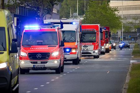 Eine Kontaktperson wurde nach Düsseldorf ins Uniklinikum gebracht.