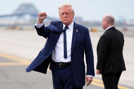 US-Präsident Donald Trump überzog den amerikanischen Papst mit einer Schimpftirade. (Archivbild)