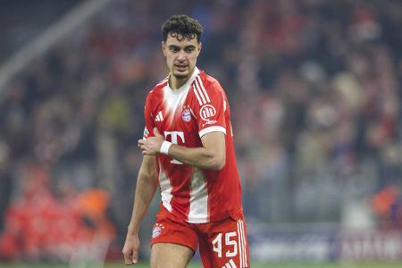 Aleksandar Pavlovic - Note: 4,5 - Konnte den Angriffen in jeder Phase die nötige Schärfe verleihen. Lieferte im Umschaltspiel Impulse, gegen den tiefen Block tat er sich schwer. Gewann zudem letztlich nur 15 Prozent seiner Mittelfeldduelle. Auf oberstem Niveau ist das zu wenig.