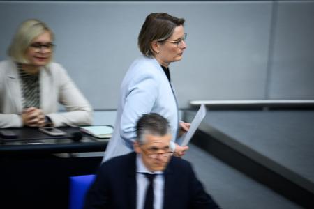 Justizministerin Stefanie Hubig sieht das beschlossene Gesetz als wichtigen Schritt. 