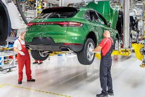 Porsche Werk Leipzig Macan
