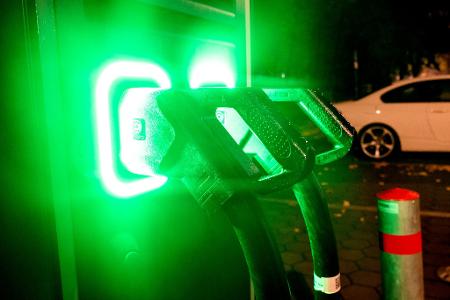 Die neue Förderung für E-Autos kann rückwirkend zum Jahresanfang beantragt werden