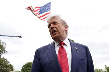 Trump wartet auf eine Antwort aus dem Iran. 