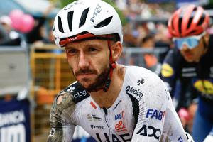 Giro: Auch Adam Yates muss nach Massensturz aufgeben