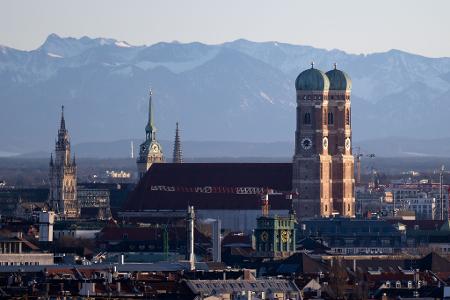 Metropolen wie München bieten viele Jobmöglichkeiten, aber das Wohnen dort ist teuer.