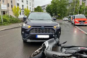 Rollerfahrer wurde schwer verletzt