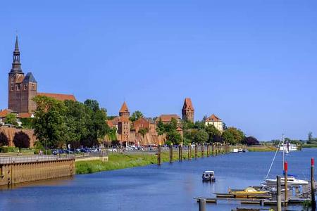 Tangermünde, via the Elbe harbour, on the Elbe, Altmark, Saxony-Anhalt, Germany, Europe