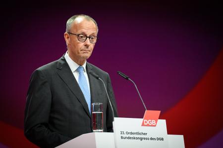 Merz drang beim DGB-Kongress mit seinen Reformappellen nicht durch.