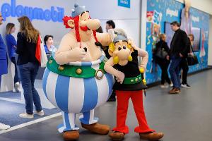 Der große Gallier Obelix ist neben seinem besten Freund Asterix eine der Hauptfiguren des Kult-Comics, den René Goscinny und Albert Uderzo 1959 gemeinsam geschaffen hatten. (Archivbild)